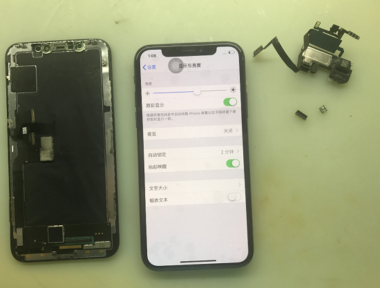 iPhone X摔后面容不能用，屏幕漏液显示不正常维修